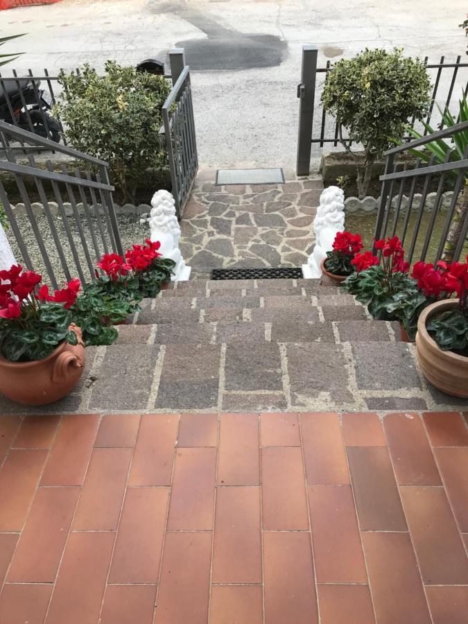 La Casa Di Isabella Loreto Eksteriør bilde